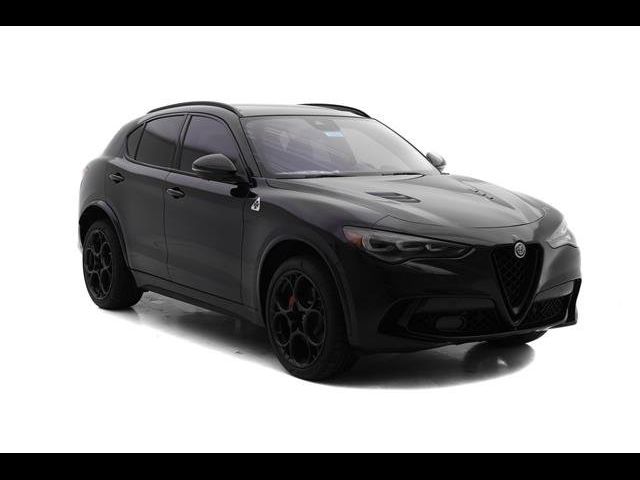 2024 Alfa Romeo Stelvio Quadrifoglio Carbon