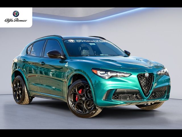 2024 Alfa Romeo Stelvio Quadrifoglio Carbon