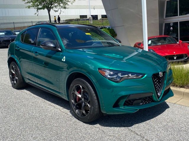 2024 Alfa Romeo Stelvio Quadrifoglio Carbon