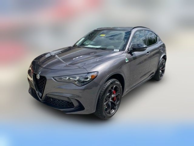 2024 Alfa Romeo Stelvio Quadrifoglio Carbon