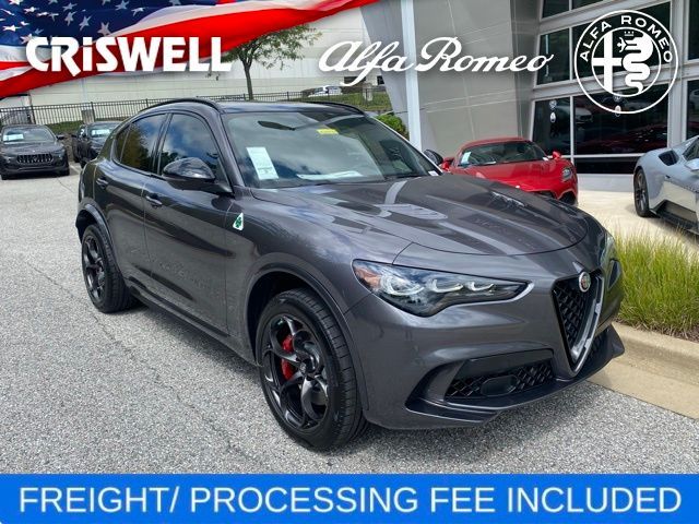 2024 Alfa Romeo Stelvio Quadrifoglio Carbon