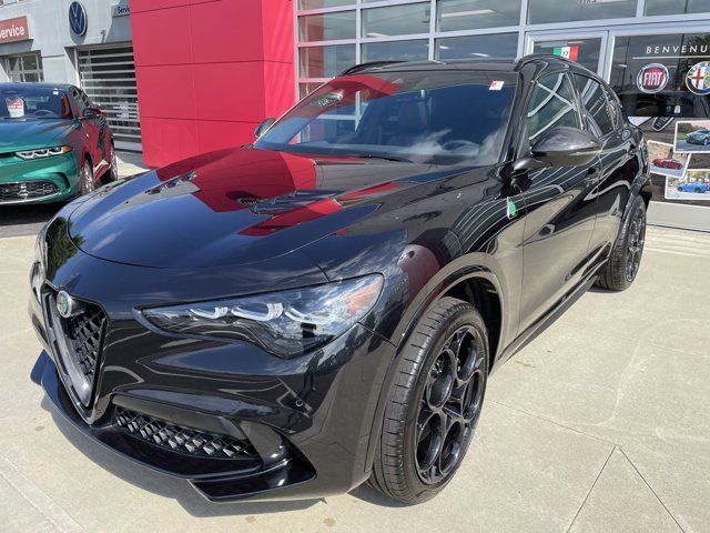 2024 Alfa Romeo Stelvio Quadrifoglio Supersport