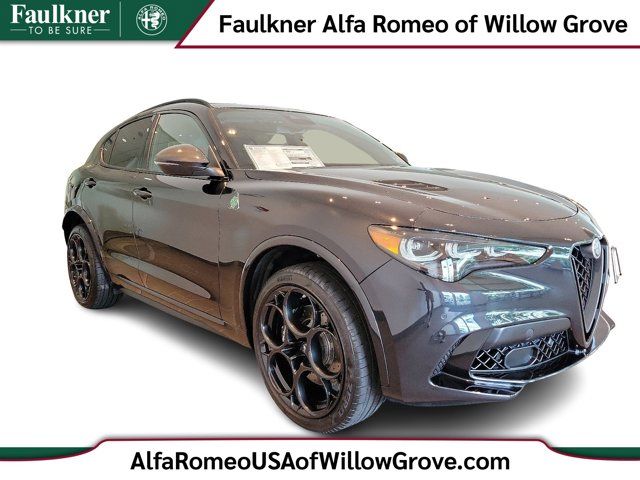 2024 Alfa Romeo Stelvio Quadrifoglio Supersport