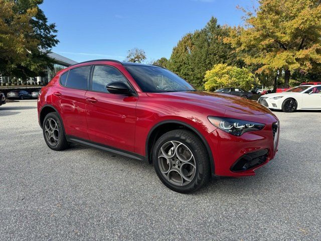 2024 Alfa Romeo Stelvio Sprint