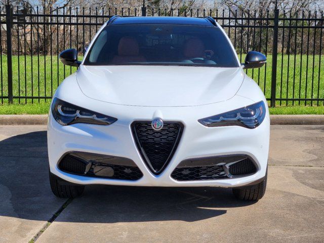 2024 Alfa Romeo Stelvio Sprint