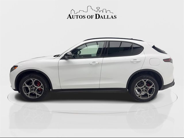 2024 Alfa Romeo Stelvio Sprint