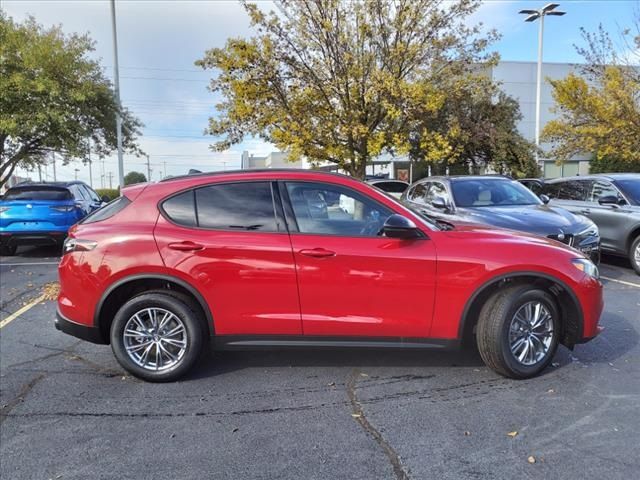 2024 Alfa Romeo Stelvio Sprint