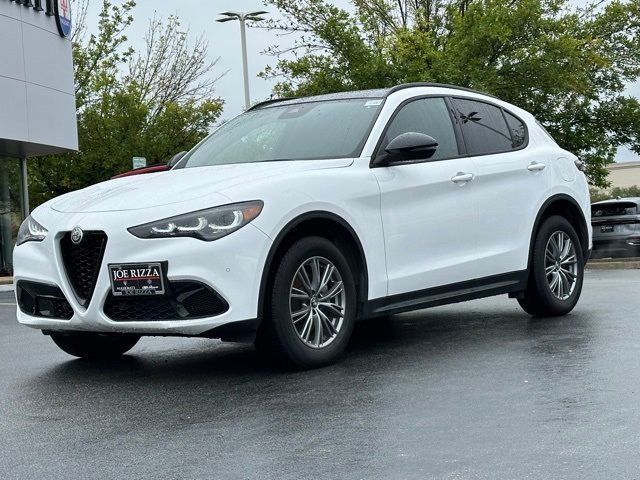 2024 Alfa Romeo Stelvio Sprint