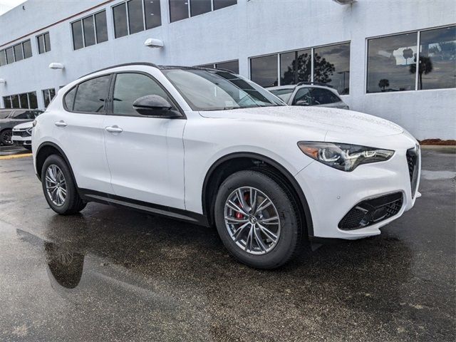 2024 Alfa Romeo Stelvio Sprint