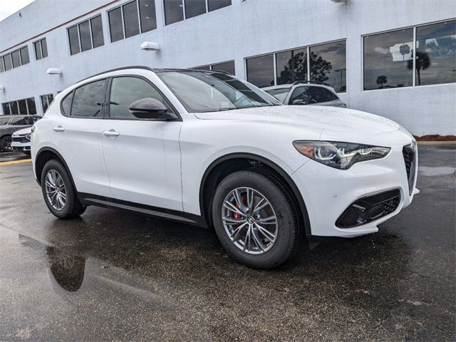 2024 Alfa Romeo Stelvio Sprint