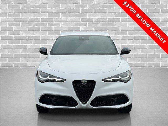 2024 Alfa Romeo Stelvio Sprint