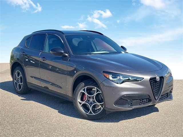 2024 Alfa Romeo Stelvio Sprint