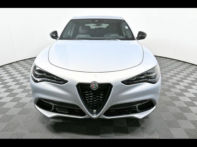 2024 Alfa Romeo Stelvio Sprint