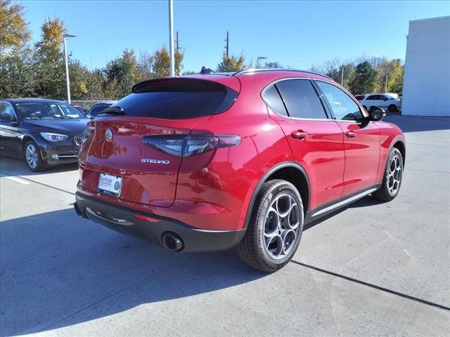 2024 Alfa Romeo Stelvio Sprint