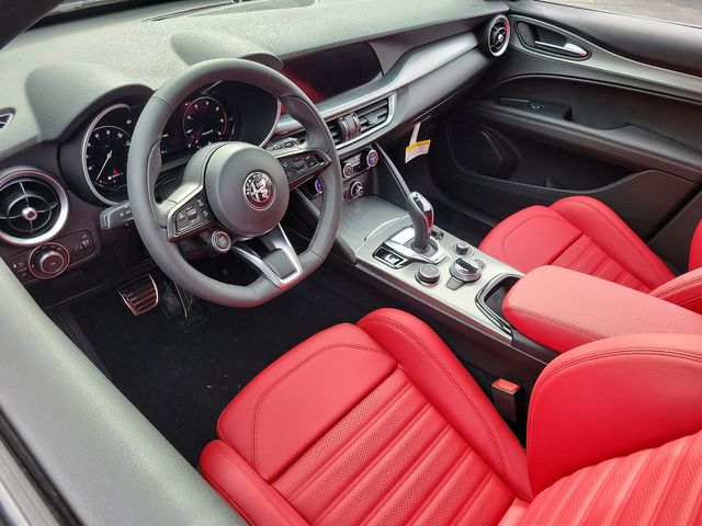 2024 Alfa Romeo Stelvio Ti