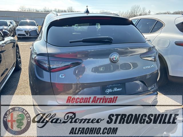 2024 Alfa Romeo Stelvio Ti