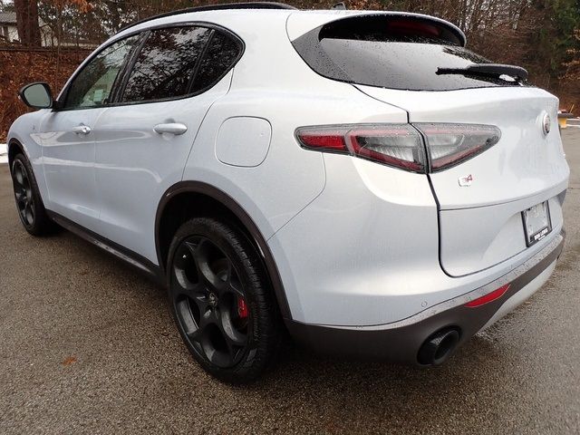 2024 Alfa Romeo Stelvio Ti