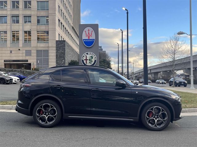 2024 Alfa Romeo Stelvio Ti