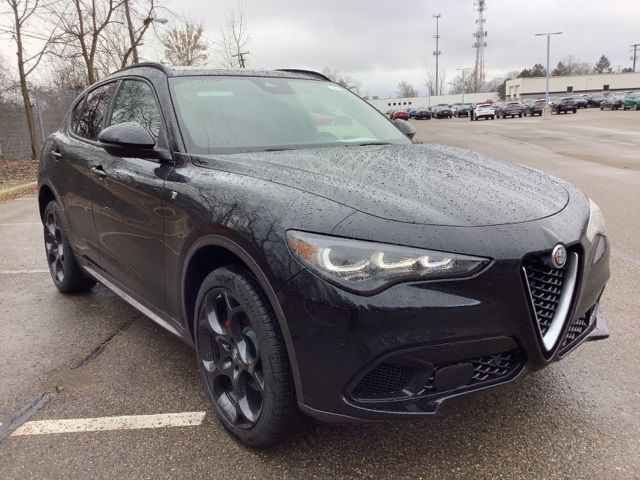 2024 Alfa Romeo Stelvio Ti