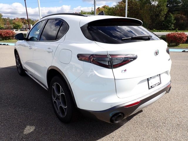 2024 Alfa Romeo Stelvio Ti