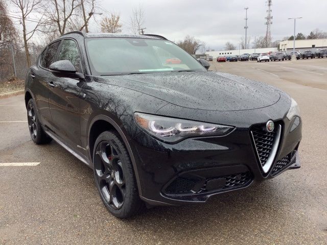 2024 Alfa Romeo Stelvio Ti