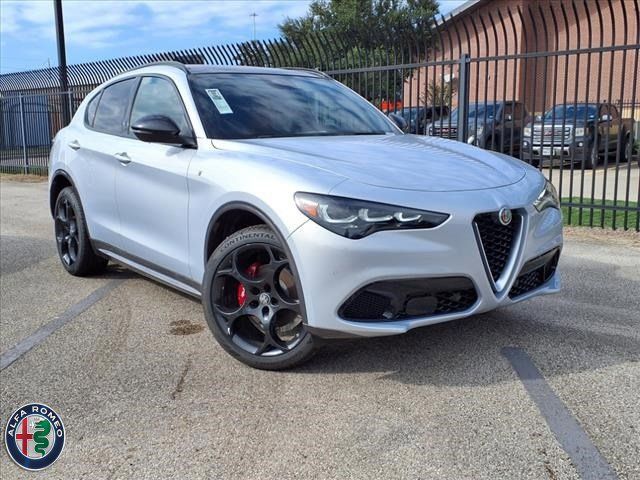 2024 Alfa Romeo Stelvio Ti