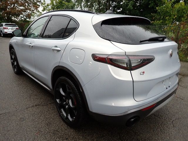 2024 Alfa Romeo Stelvio Ti