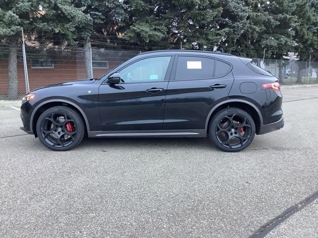 2024 Alfa Romeo Stelvio Ti