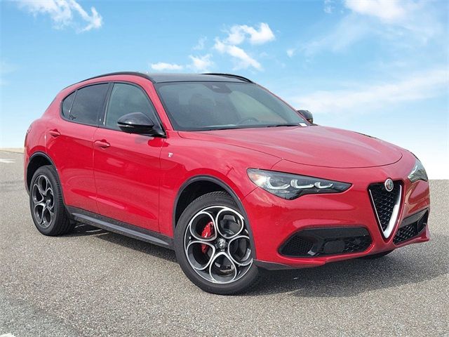 2024 Alfa Romeo Stelvio Ti