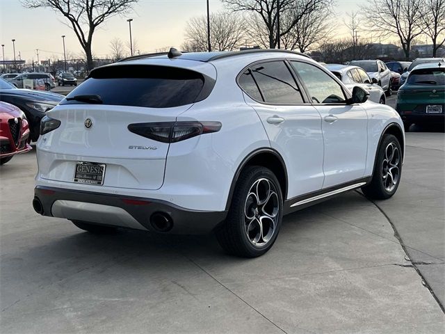 2024 Alfa Romeo Stelvio Ti