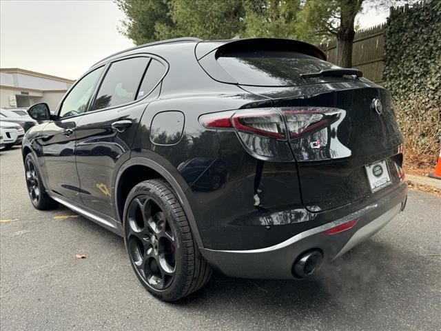 2024 Alfa Romeo Stelvio Ti