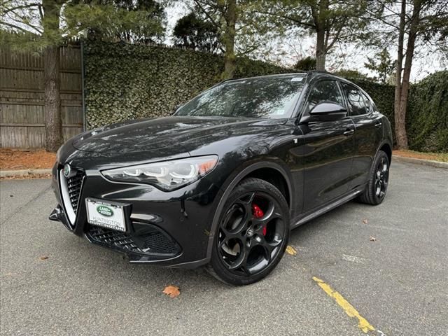 2024 Alfa Romeo Stelvio Ti