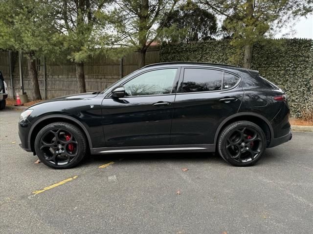 2024 Alfa Romeo Stelvio Ti