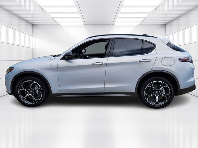 2024 Alfa Romeo Stelvio Ti