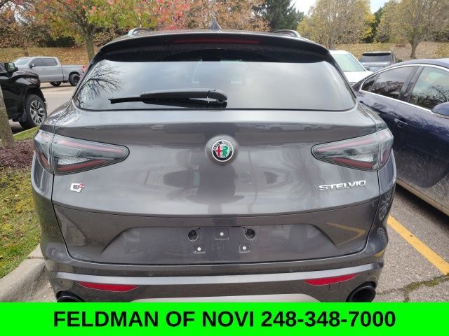 2024 Alfa Romeo Stelvio Ti