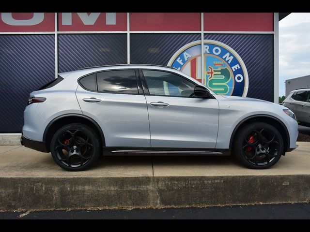 2024 Alfa Romeo Stelvio Ti