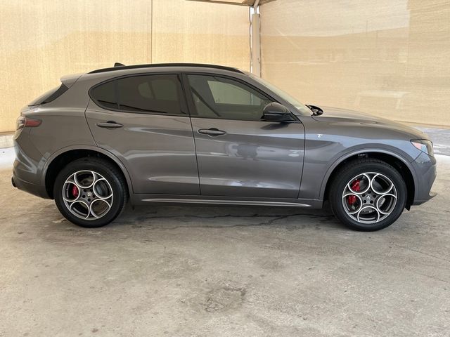 2024 Alfa Romeo Stelvio Ti