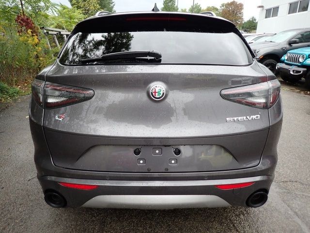 2024 Alfa Romeo Stelvio Ti