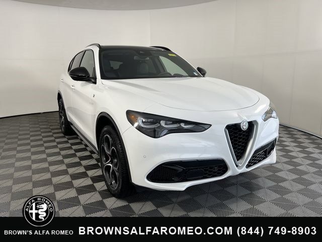 2024 Alfa Romeo Stelvio Ti