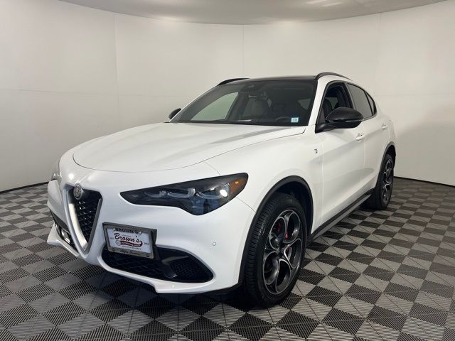 2024 Alfa Romeo Stelvio Ti