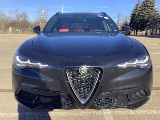 2024 Alfa Romeo Stelvio Ti