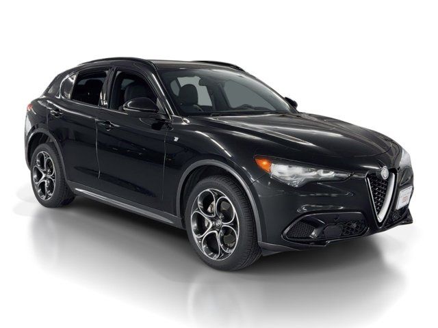 2024 Alfa Romeo Stelvio Ti