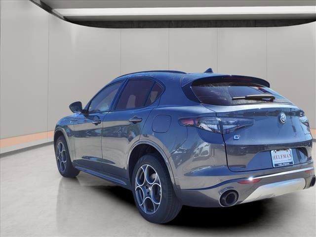 2024 Alfa Romeo Stelvio Ti