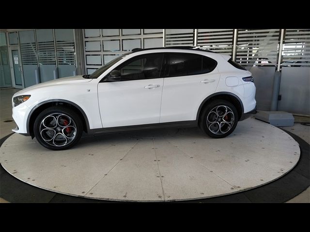 2024 Alfa Romeo Stelvio Ti