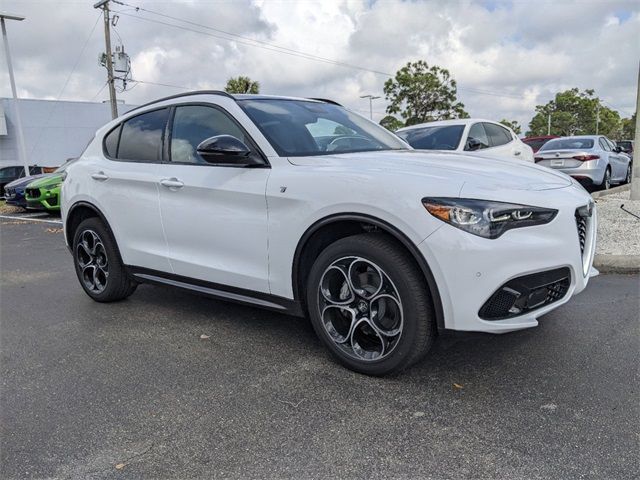 2024 Alfa Romeo Stelvio Ti