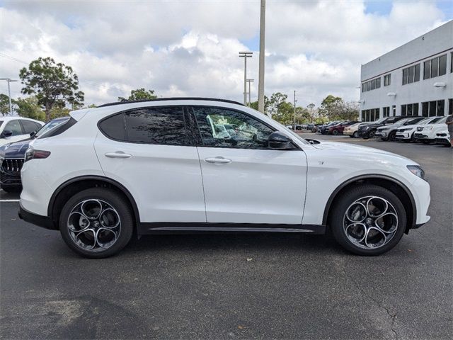 2024 Alfa Romeo Stelvio Ti