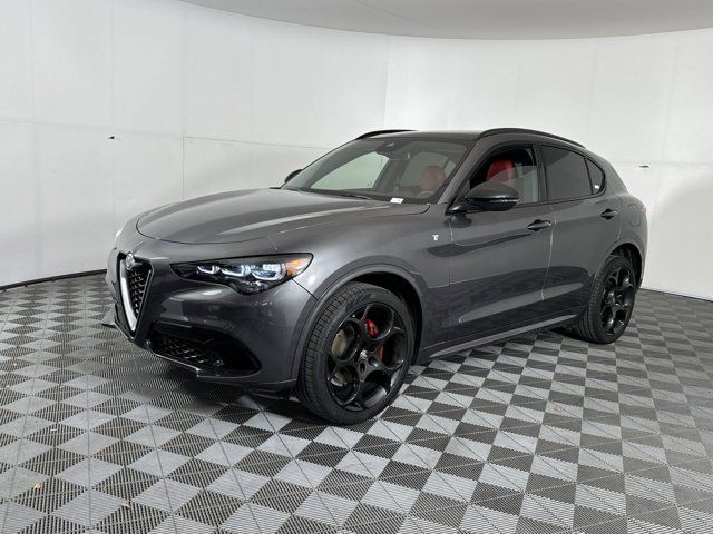 2024 Alfa Romeo Stelvio Ti