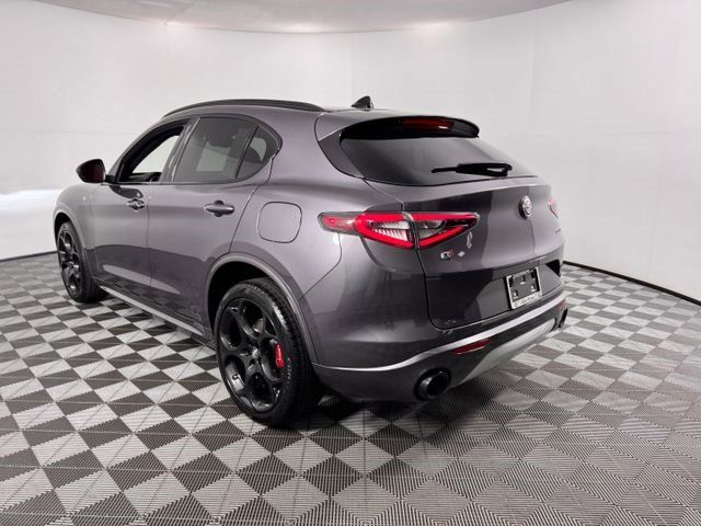 2024 Alfa Romeo Stelvio Ti