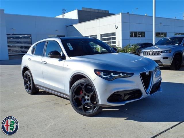 2024 Alfa Romeo Stelvio Ti