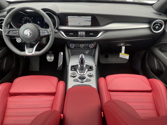 2024 Alfa Romeo Stelvio Ti